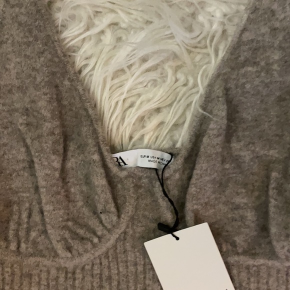 Zara adorable sweater crop top - Picture 2 of 2